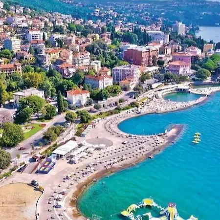 In The Centar Esperia Apartmán Opatija