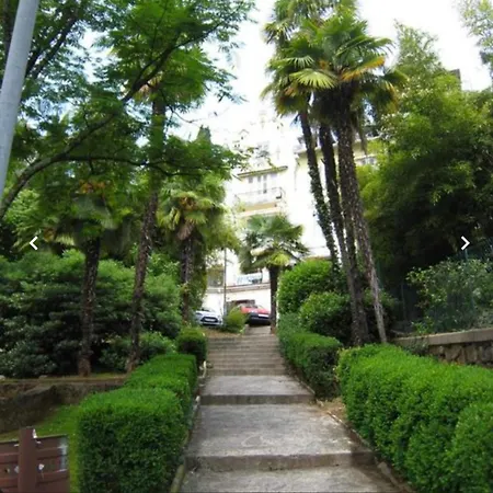 Apartmán In The Centar Esperia *