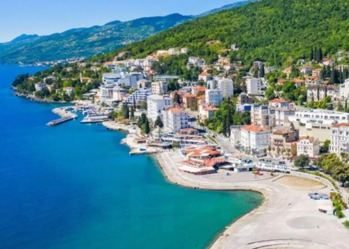 In The Centar Esperia Apartman Opatija